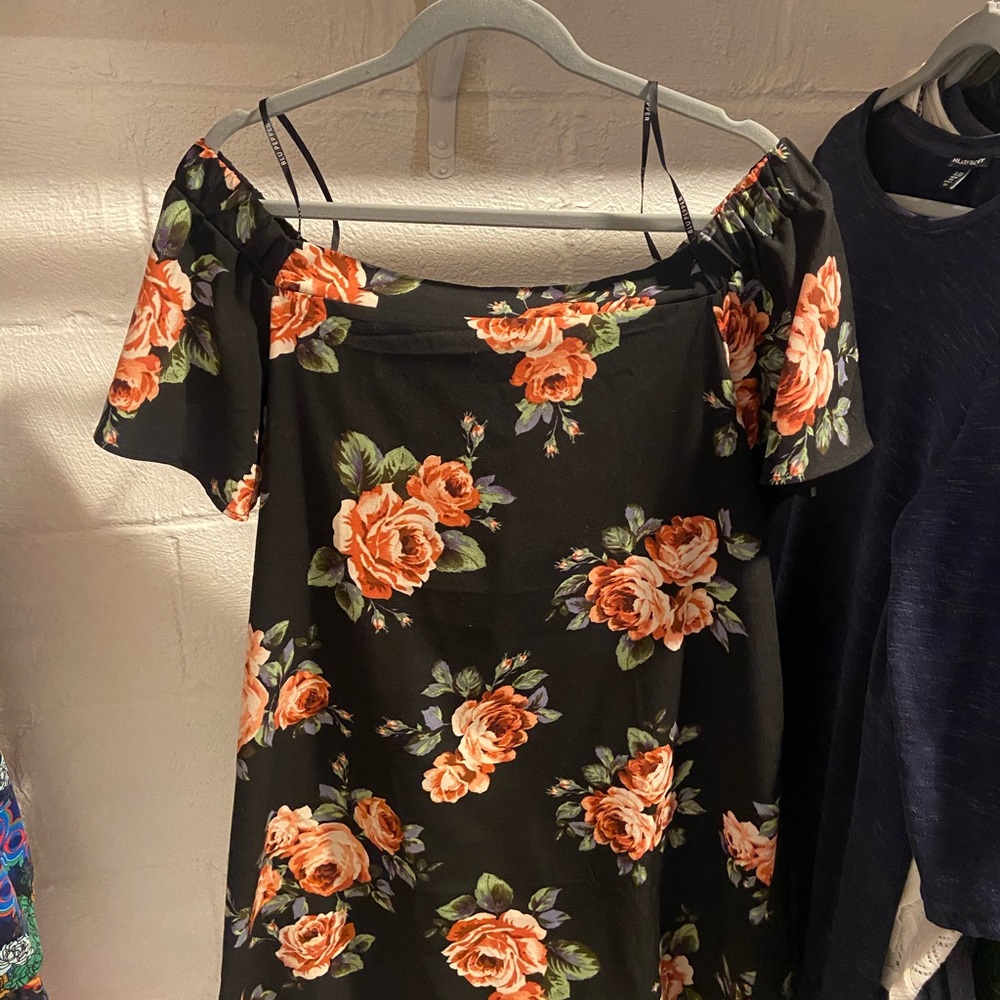 Plus size off the shoulder floral dress
